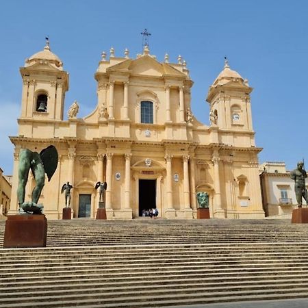 Flower House Noto Exterior photo