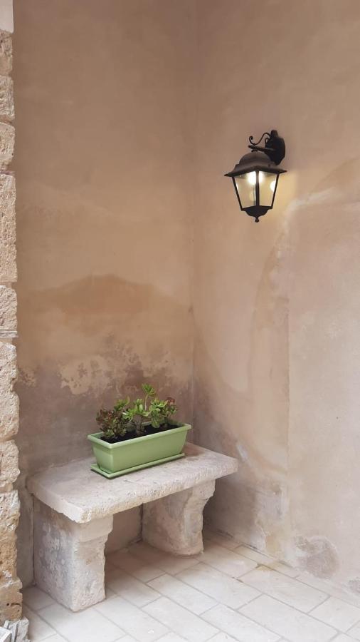 Flower House Noto Exterior photo